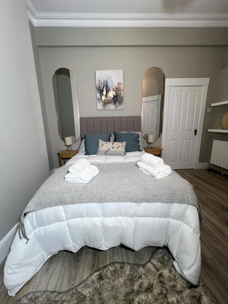 No 6 Sea Whisper Apartment Portrush Room photo