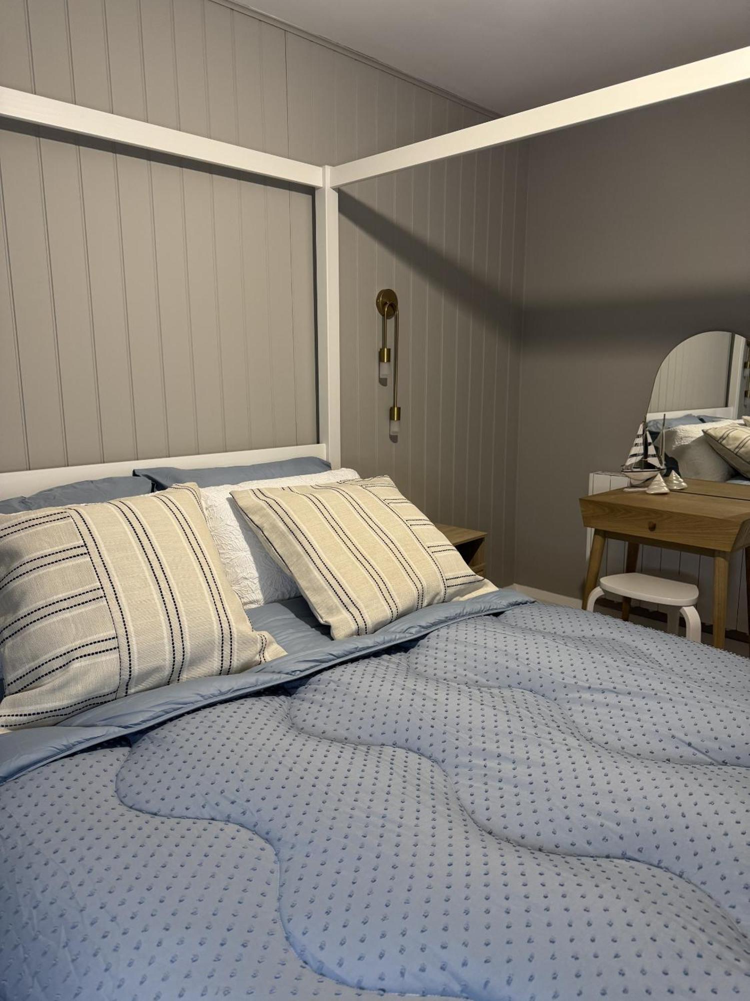 No 6 Lansdowne Apartment Portrush Room photo
